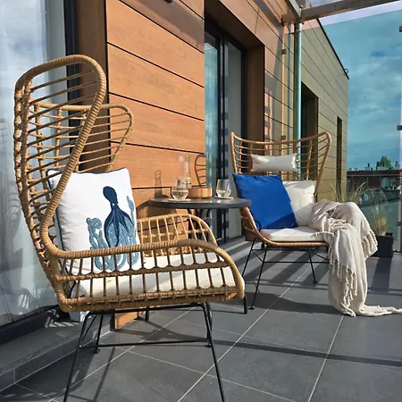 Zachodni Brzeg Daire Kolobrzeg