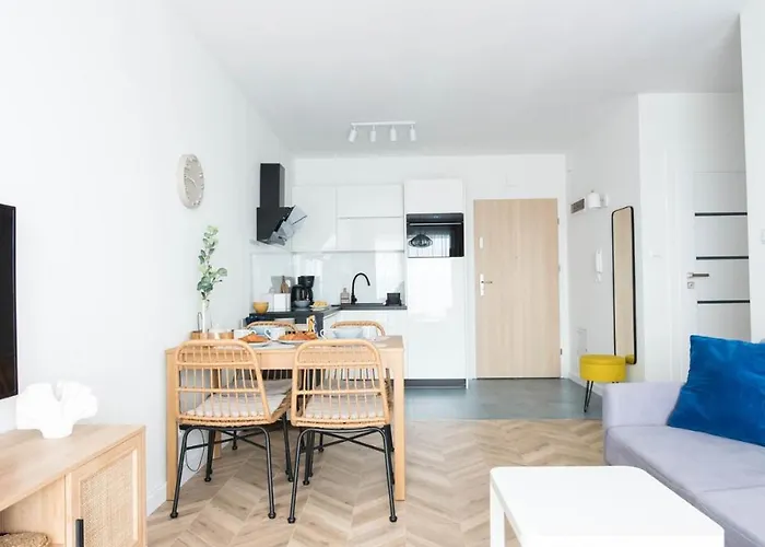 Zachodni Brzeg * Kołobrzeg